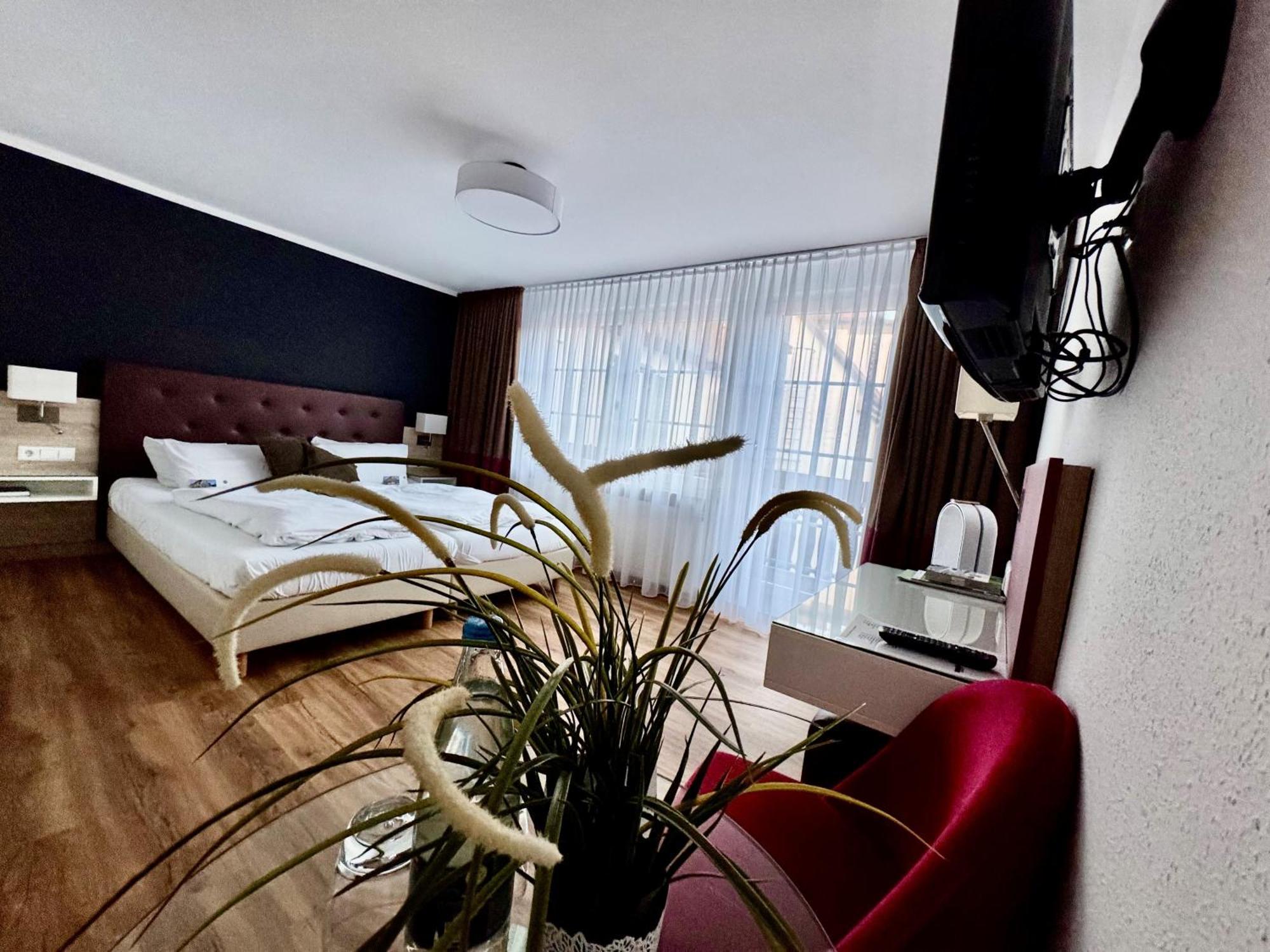 Flair Hotel Vier Jahreszeiten บัดอูราค ภายนอก รูปภาพ