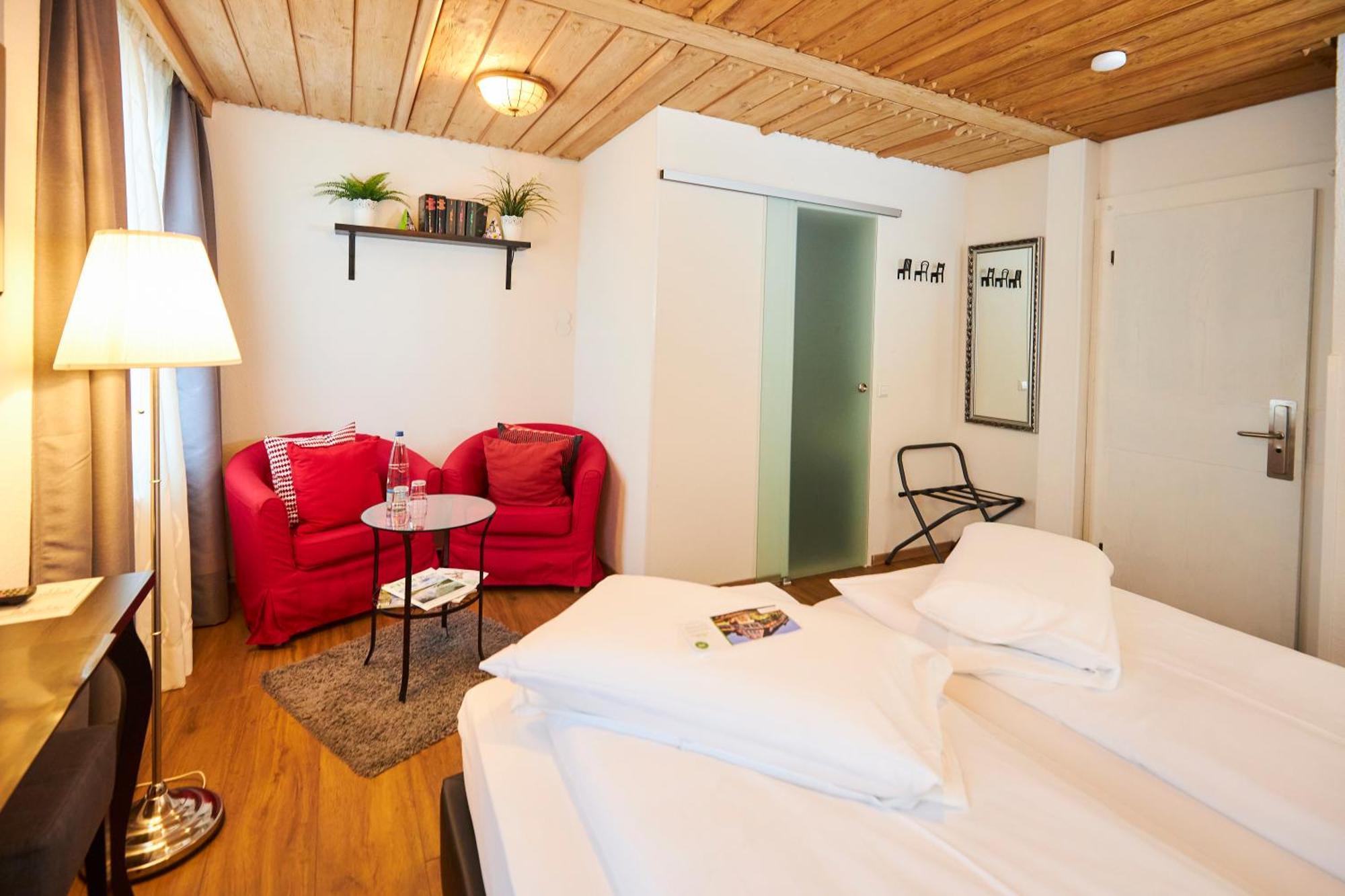 Flair Hotel Vier Jahreszeiten บัดอูราค ภายนอก รูปภาพ
